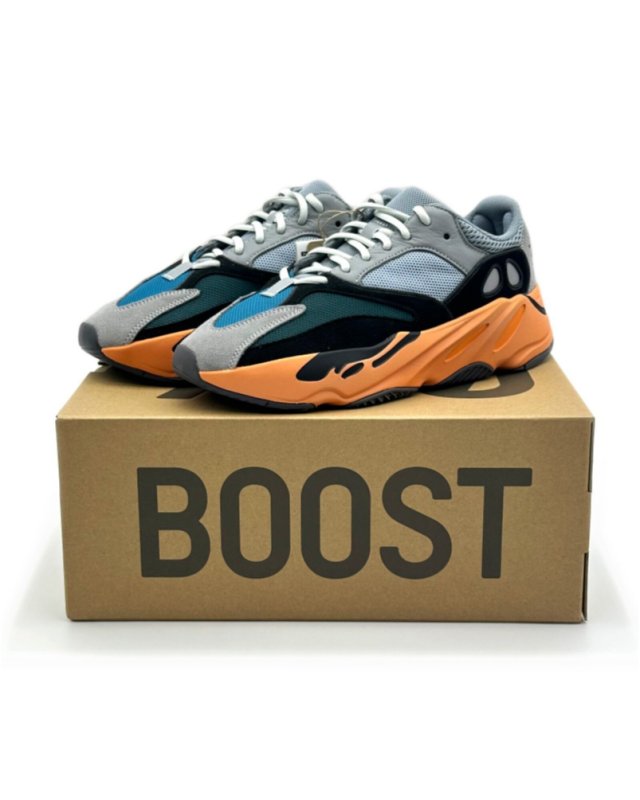 YEEZY BOOST 700 ADIDAS