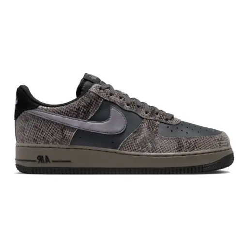 [HF2898 001] Nike Air Force1 07 LV8